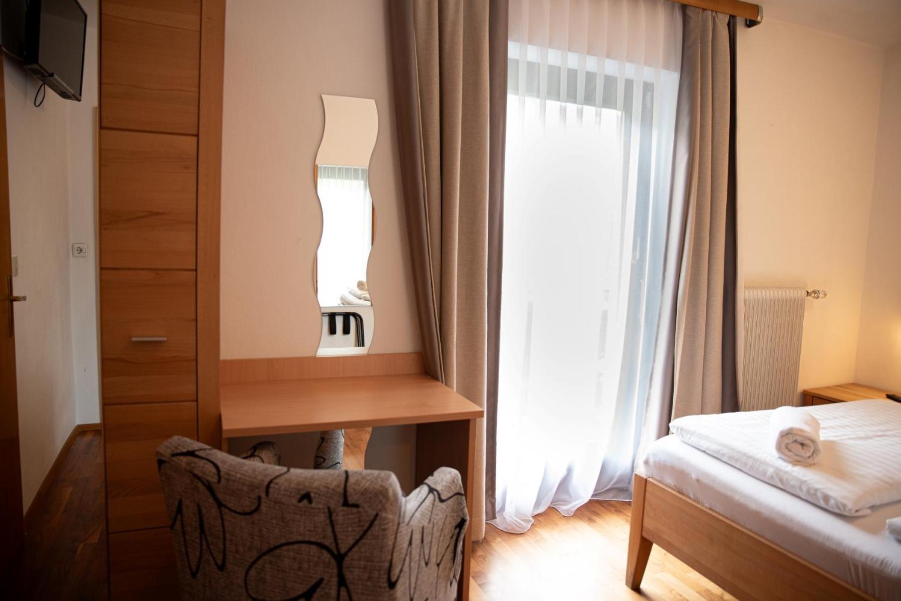 Haus Maria Bed & Breakfast Bruck an der Grossglocknerstrasse Ngoại thất bức ảnh